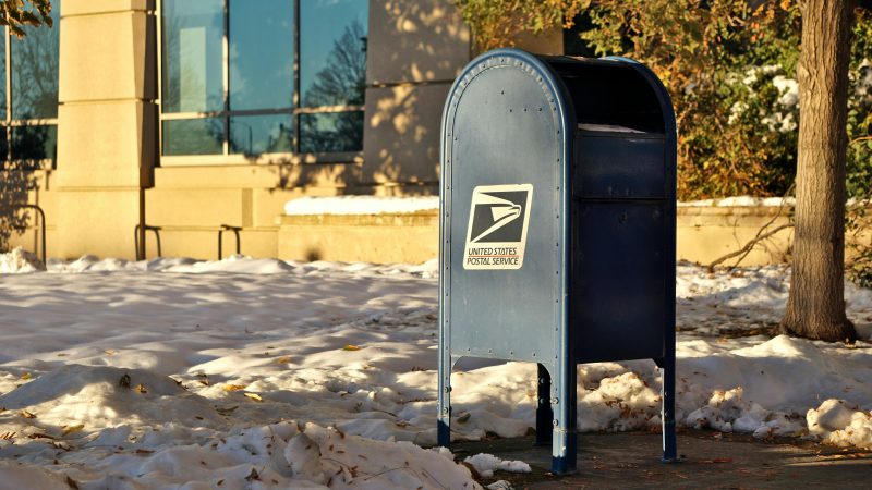 She Worked 32 Years at USPS and Still Can’t Afford a New Roof — The Hidden Cost of Losing a Spouse’s Social Security